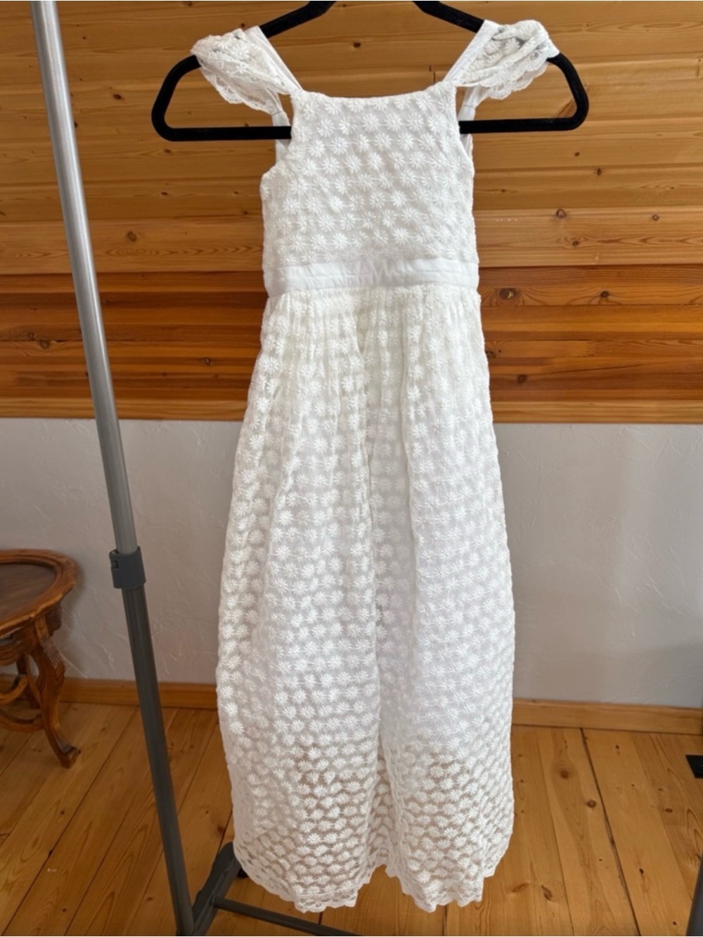 Show Me Your MuMu White Lace Girls Formal Maxi Dress